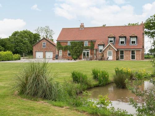 Brough House | Yokefleet Cottage