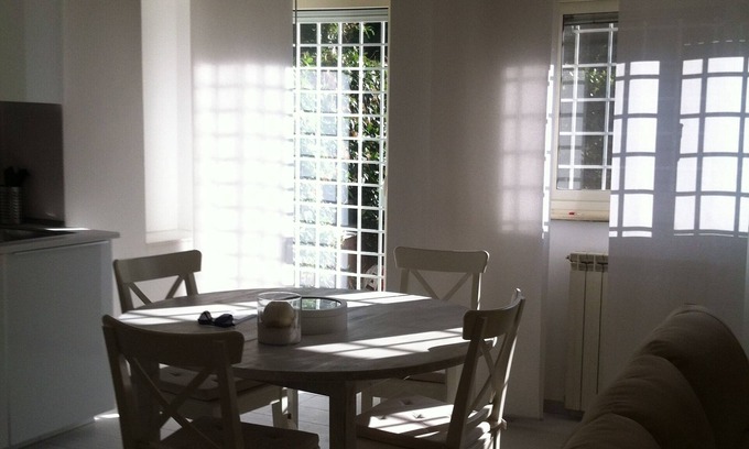 Monteverde Nuovo Apartment | Your apartment in Rome with a secret garden!