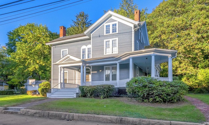 Norwich House | Your Charming 4BR Retreat Home Minutes from Casino Excitement!
