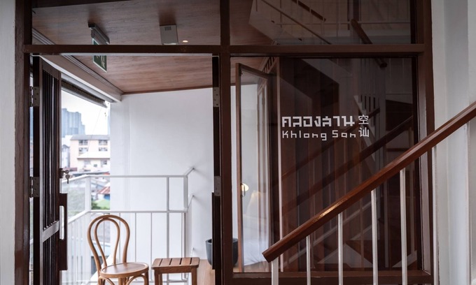 Khlong Ton Sai Apartment | Your cozy retreat for making memories with loved ones 10 mins to ICON SIAM