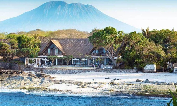 Mushroom Bay Villa | Your Family will love the Exclusive Balinese Service at Your Private Villa in Nusa Lembongan