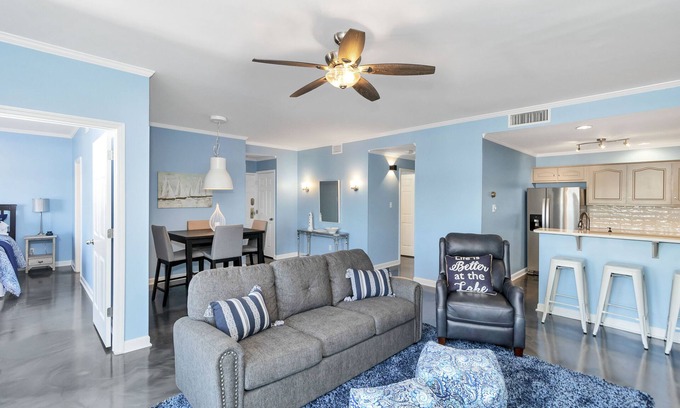 Dadeville Condo | Your Lake Martin Oasis – Stunning Views, Private Dock & Resort Perks