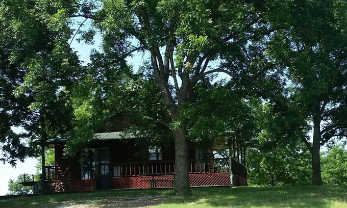 Fittstown House | Your own private log cabin on a 1155 acre ranch.