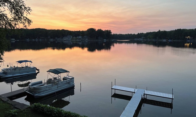 Long Lake Cabin | Your rustic lakeside retreat awaits at Goldens on the Lake!