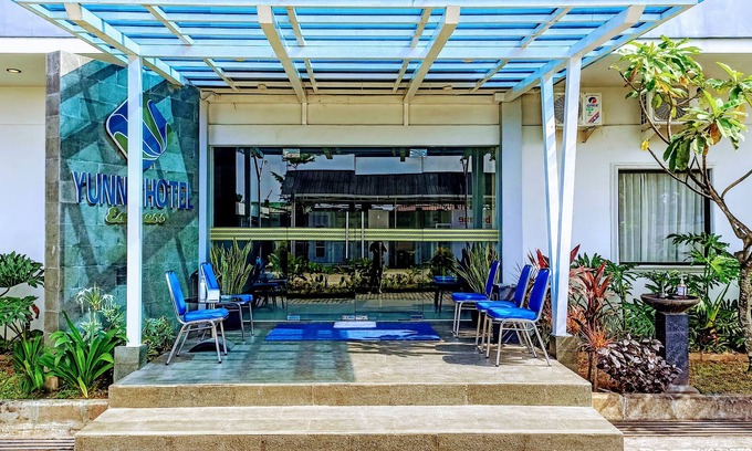 Bandar Lampung Hotel | Yunna Hotel Express Lampung