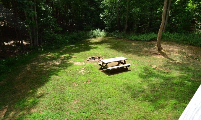 Glen Lyn Cabin | Yurt 3 | Redbud Yurt at Kairos Resort