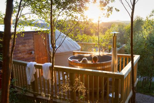 Ripon Cabin | Yurtshire Eavestone Lake - Birch Yurt