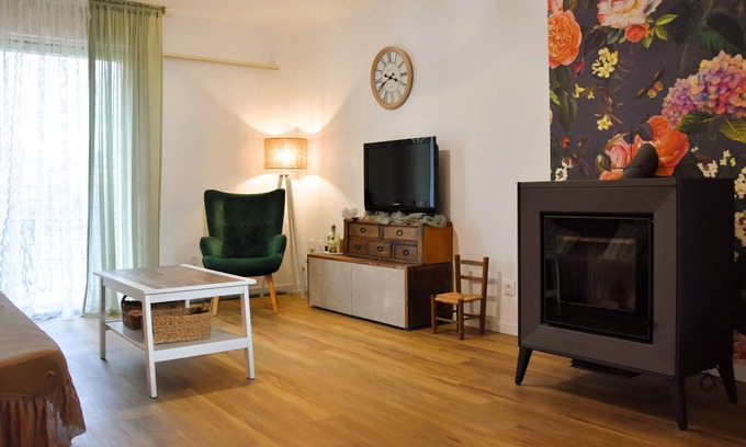 Salles-Courbaties House | Yvonnette Cottage - A bucolic interlude