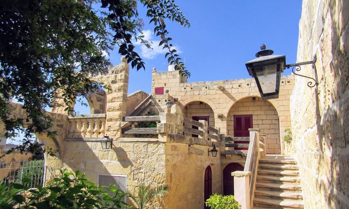 Sannat House | Zabbetta - characteristic farmhouse with great pool and beautiful views