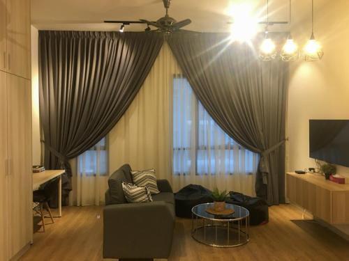 Bukit Jalil Apartment | Zayah Homestudio near Bukit Jalil/Mines