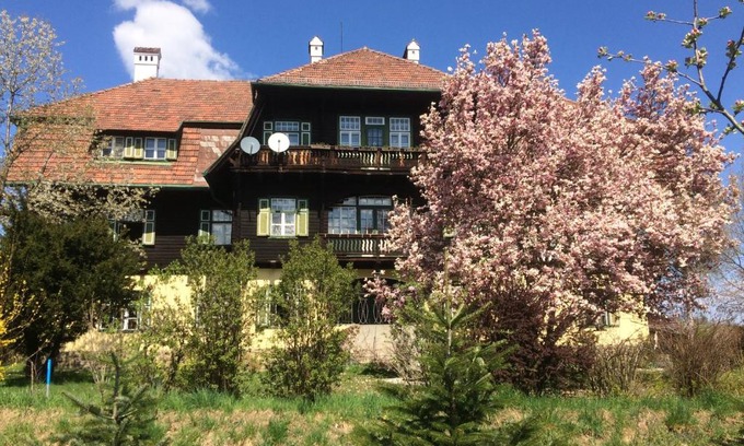 Knittelfeld Bed & Breakfast | Zeilinger Villa