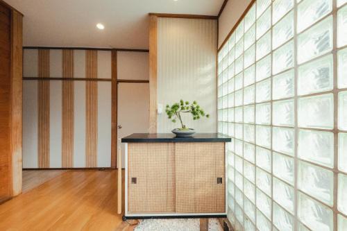 Ichikawa Villa | ZEN Kokufudai, 30 minutes to Disneyland , 4-minute walk from the nearest station ,Entire building!5 bedrooms, maximum 10 guests