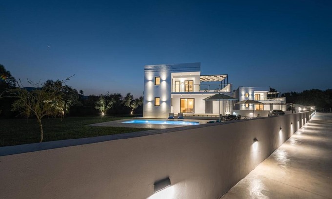 Zakynthos Villa | Zenith White Elegant Villas 2: Space and Luxury for Your Vacation