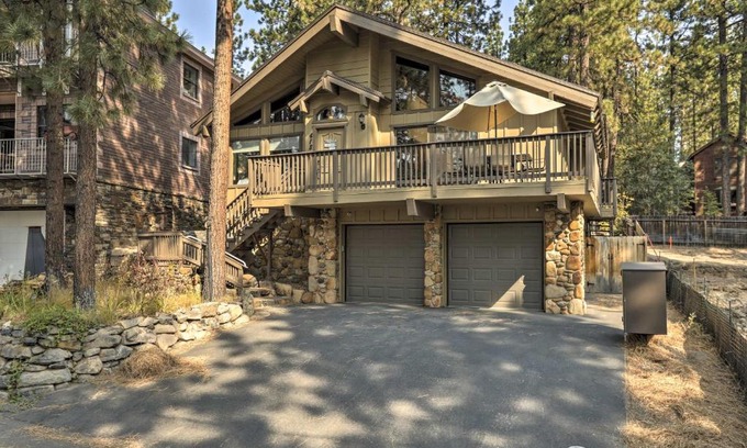 Elk Point House | Zephyr Cove Escape with Deck - Steps to Beach!