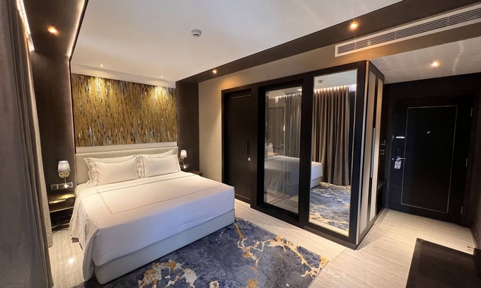 Fort Hotel | Zest Metropole