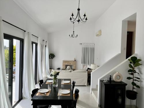 Pissouri House | Zeus Holiday Home