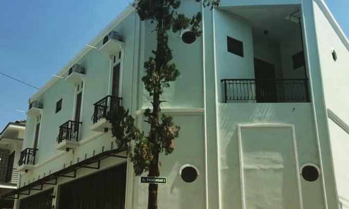 Banjarsari House | ZG Homestay Solo