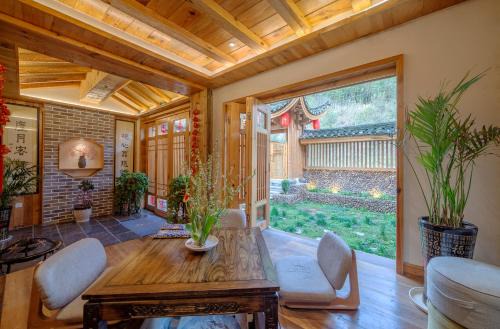 Wulingyuan Hotel | Zhangjiajie National Park Yuelu Homestay