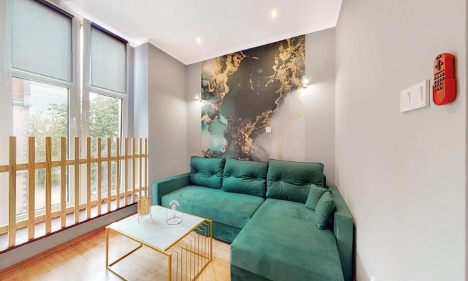 Bytom Apartment | ZIELONY ZAKĄTEK Apartament w centrum przy Agorze