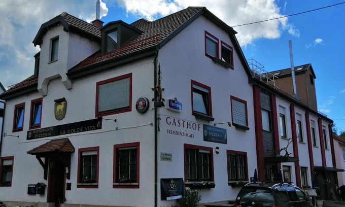 Dettingen unter Teck House | Zimmervermietung Gasthof Lamm, Zugang erfolgt selbstständig über ein Schlüsseltresor