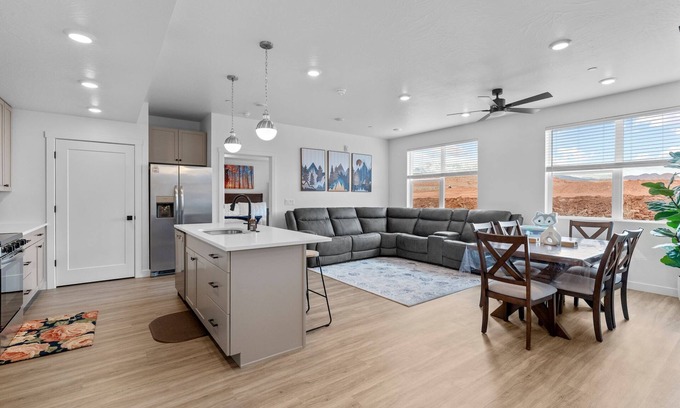St. George Apartment | Zion Cliffside Retreat l Gem for Relaxation