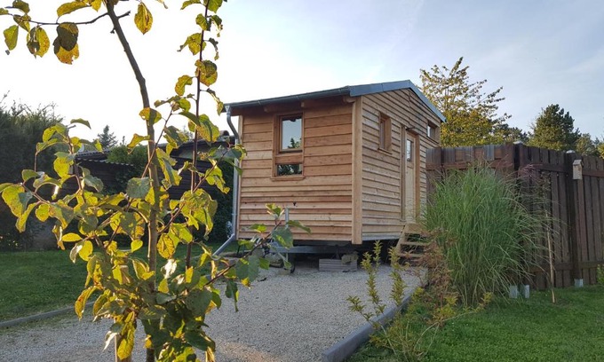 Muecke House | Zirbenholz Tiny House "Waldhauszeit" am See
