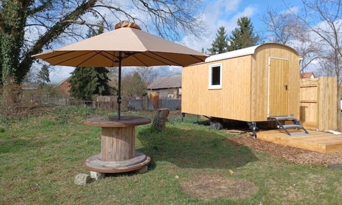 Steinhoefel House | Zirkuswagen: Glamping Küche Parken Hofladen