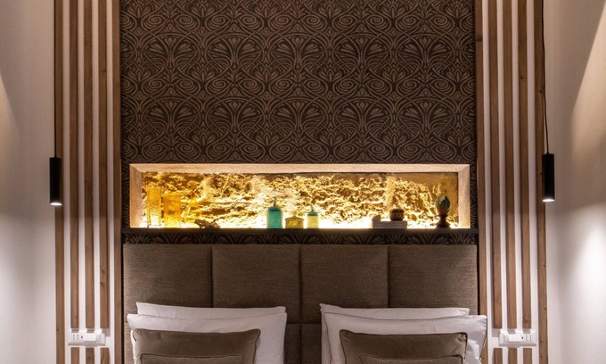 Palermo Apartment | Zisa Suite renovated apartment within walking distance of downtown!