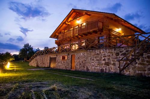 Hodrusa Hamre Ski Chalet | Zrubový Dom na samote - Chalet