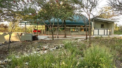 Tsumeb Other | ZuriCamp - Tent Madini