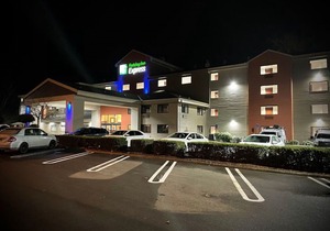 Holiday Inn Express Portland SE - Clackamas Area, an Ihg Hotel