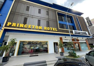 Hotel Zamburger Bukit Indah