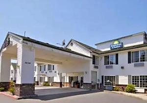 Days Inn & Suites by Wyndham Gresham