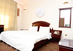 Have a Brilliant Experience Wail Staying in This Standard Suite