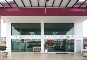 OYO 90337 Sungai Rengit City Resort 3