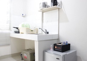 Compact Studio Room at Sudirman Suites Apartment