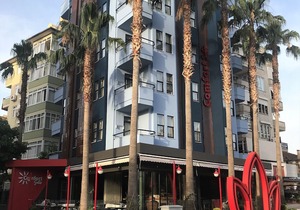 Comfort Suites