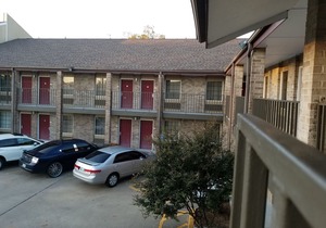 Raintree Inn