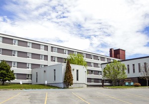 Quality Hotel & Suites