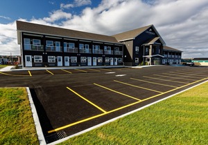 Crossroads Inn & Suites