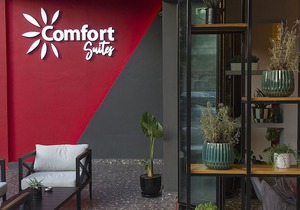 Comfort Suites