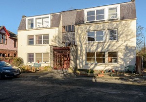 Bramerton Court