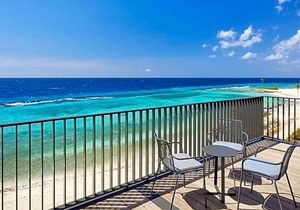 4-Star Hotel ∙ Curaçao Marriott Beach Resort