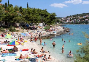 Two bedroom apartment near beach Rastići, Čiovo (A-9470-a)