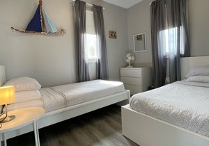 Bay View Country Cottage #2