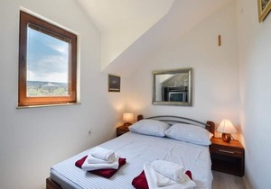 Holiday house Niksi - with pool: - Skrip, Island Brac, Croatia