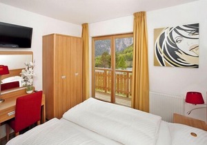 Holiday home in Obertraun on Lake Hallstatt with a terrace