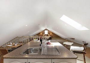 Old Mansfield Loft - gardens, gazebo and getaway