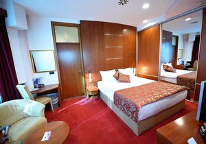 Radon Plaza Hotel