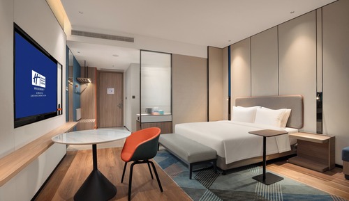 Standard Room, 1 King Bed (High Floor)